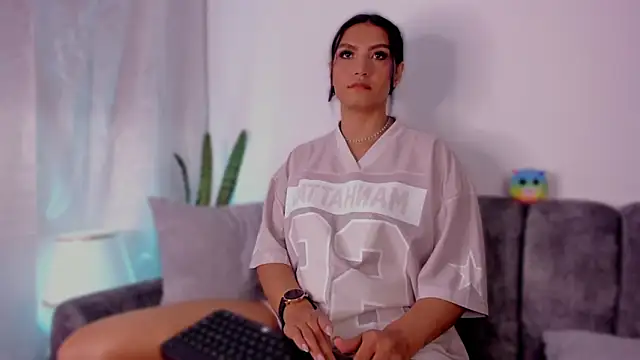 Snapshot of samiradoll chatting on 03/20/26, 03:33 samiradoll online show from 03/20/26, 03:33