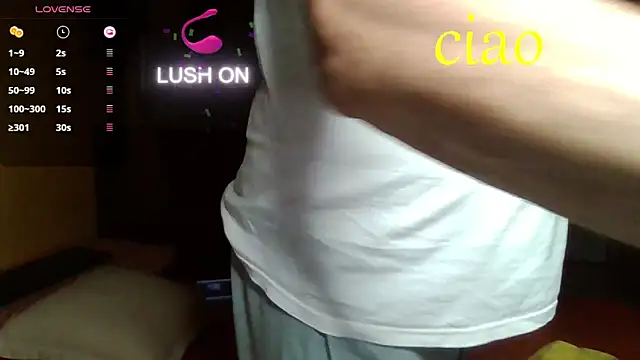 Snapshot of lattediyak chatting on 10/02/25, 11:23 lattediyak online show from 10/02/25, 11:23