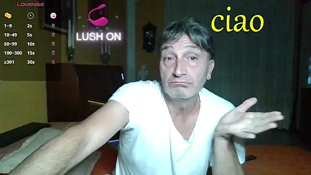 Snapshot of lattediyak chatting on 10/04/25, 01:47 lattediyak online show from 10/04/25, 01:47