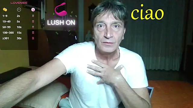 Snapshot of lattediyak chatting on 10/05/25, 02:10 lattediyak online show from 10/05/25, 02:10