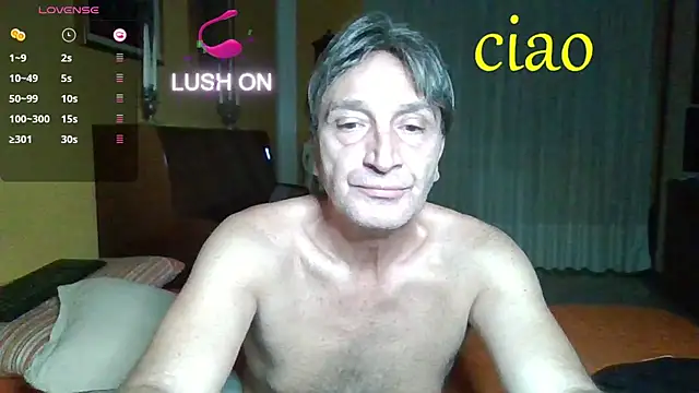 Snapshot of lattediyak chatting on 10/08/25, 01:03 lattediyak online show from 10/08/25, 01:03