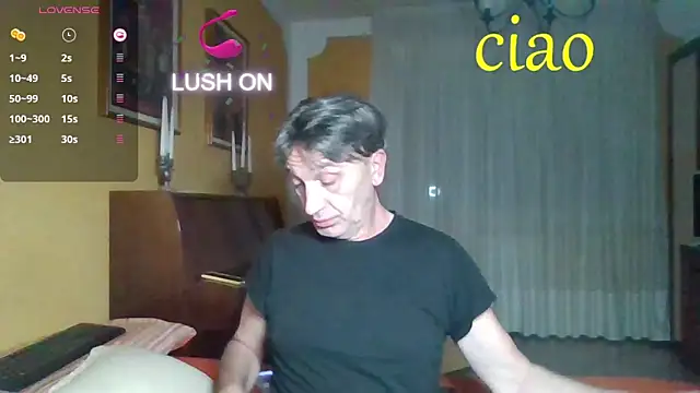 Snapshot of lattediyak chatting on 10/09/25, 12:30 lattediyak online show from 10/09/25, 12:30