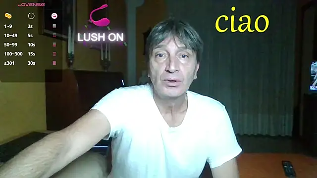 Snapshot of lattediyak chatting on 11/01/25, 01:51 lattediyak online show from 11/01/25, 01:51