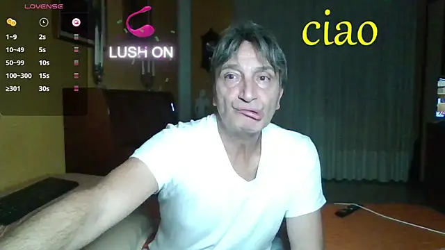 Snapshot of lattediyak chatting on 11/05/25, 12:43 lattediyak online show from 11/05/25, 12:43