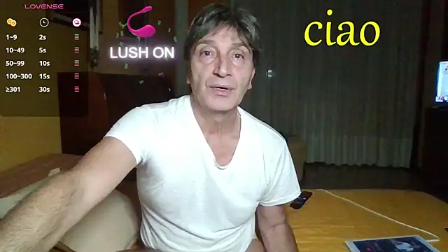 Snapshot of lattediyak chatting on 11/16/25, 11:54 lattediyak online show from 11/16/25, 11:54