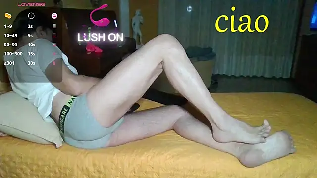 Snapshot of lattediyak chatting on 11/20/25, 12:55 lattediyak online show from 11/20/25, 12:55