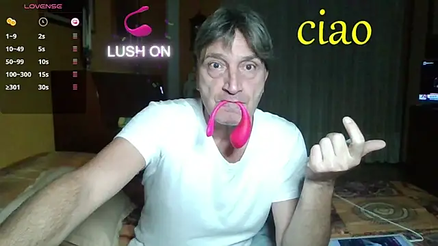 Snapshot of lattediyak chatting on 11/22/25, 11:26 lattediyak online show from 11/22/25, 11:26