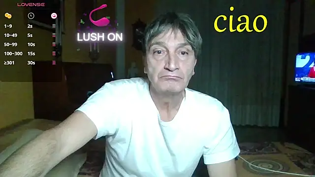 Snapshot of lattediyak chatting on 12/01/25, 01:10 lattediyak online show from 12/01/25, 01:10