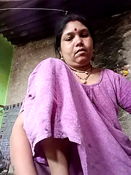 Snapshot of Rashili_jaan chatting on 07/17/26, 01:23 Rashili jaan online show from 07/17/26, 01:23