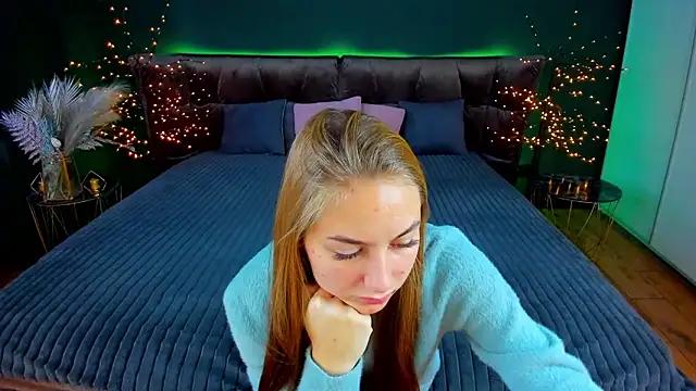 MilaAddams online show from 10/07/25, 05:48