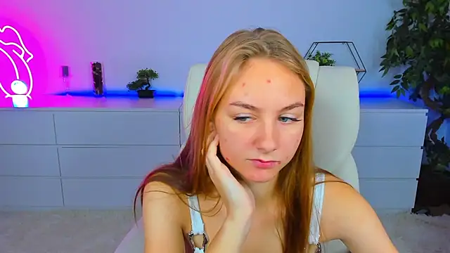 MilaAddams online show from 10/13/25, 05:40