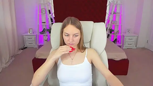 Snapshot of MilaAddams chatting on 06/03/26, 02:33 MilaAddams online show from 06/03/26, 02:33