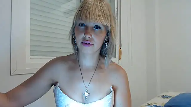 Snapshot of Pamela-StripX chatting on 07/06/26, 01:30 Pamela-StripX online show from 07/06/26, 01:30