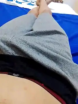 Snapshot of Holanda23cm chatting on 03/29/26, 01:55 Holanda23cm online show from 03/29/26, 01:55