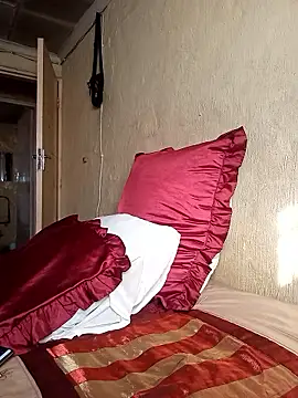 Snapshot of Hluga_25 chatting on 01/11/26, 03:06 Hluga 25 online show from 01/11/26, 03:06