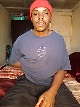 Snapshot of Hluga_25 chatting on 02/18/26, 04:30 Hluga 25 online show from 02/18/26, 04:30