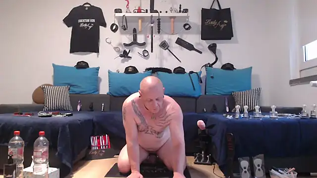 Sklave-Sille online show from 07/19/26, 04:33