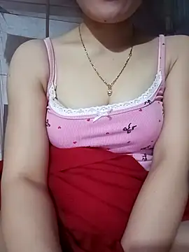 LucyyLy online show from 12/18/25, 11:38