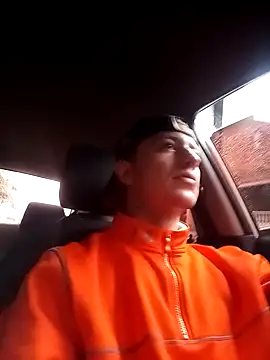 Snapshot of DebutingPathway chatting on 09/19/25, 11:22 DebutingPathway online show from 09/19/25, 11:22