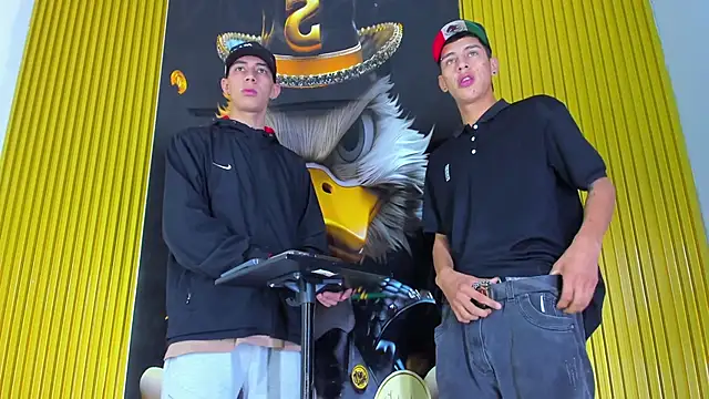 Dante Brown1  online show from 10/22/25, 08:41