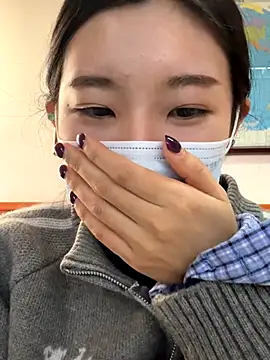 Lulu125216 online show from 11/17/25, 04:51