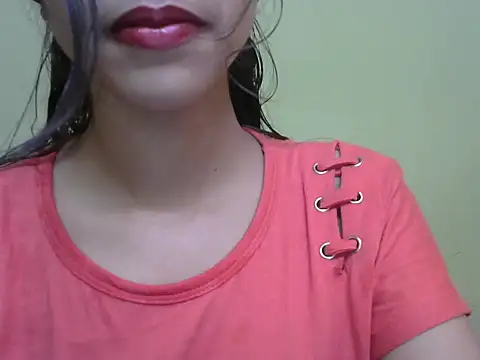 Snapshot of Ritu9 chatting on 09/15/25, 02:33 Ritu9 online show from 09/15/25, 02:33