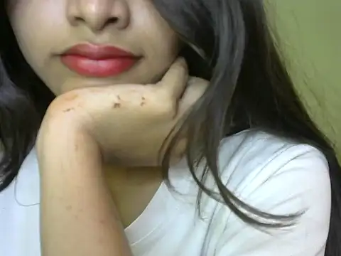 Snapshot of Ritu9 chatting on 10/15/25, 08:03 Ritu9 online show from 10/15/25, 08:03