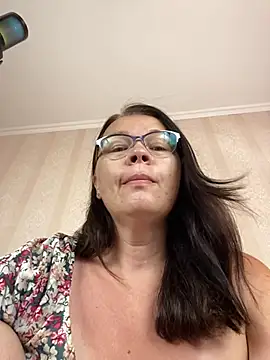 Snapshot of DanaJonson chatting on 06/26/26, 02:21 DanaJonson online show from 06/26/26, 02:21