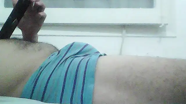 Snapshot of Yazaza1999 chatting on 09/17/25, 11:56 Yazaza1999 online show from 09/17/25, 11:56