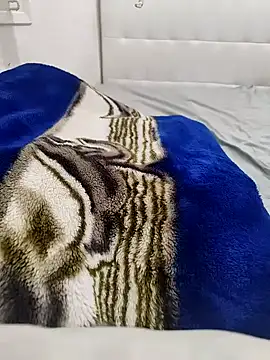 Snapshot of Yazaza1999 chatting on 10/04/25, 01:09 Yazaza1999 online show from 10/04/25, 01:09