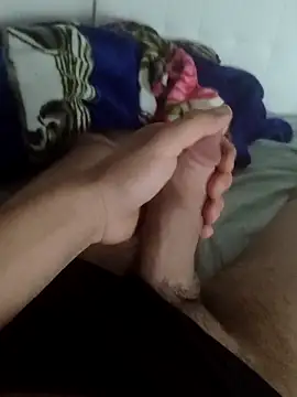 Snapshot of Yazaza1999 chatting on 10/05/25, 06:45 Yazaza1999 online show from 10/05/25, 06:45