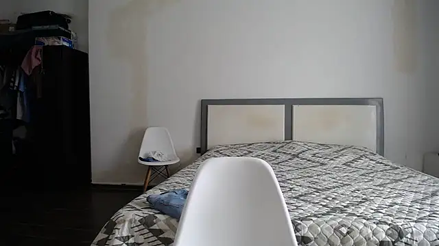 Manuela lara  online show from 02/05/26, 03:16