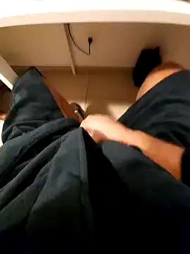 Snapshot of hpp66 chatting on 10/26/25, 05:52 hpp66 online show from 10/26/25, 05:52