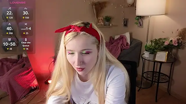 Milana Key online show from 11/30/25, 10:03