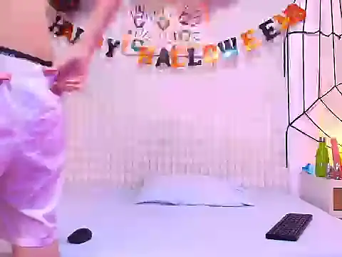 LuigiMarchetti online show from 10/27/25, 07:51