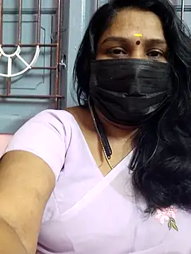 Snapshot of Tamil_Azhaghi25 chatting on 11/24/25, 06:07 Tamil Azhaghi25 online show from 11/24/25, 06:07