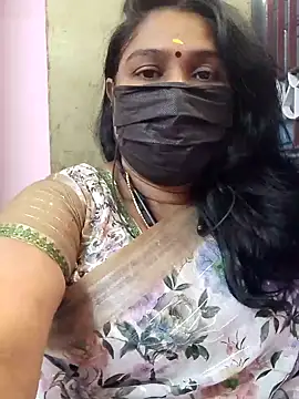 Snapshot of Tamil_Azhaghi25 chatting on 12/20/25, 07:37 Tamil Azhaghi25 online show from 12/20/25, 07:37
