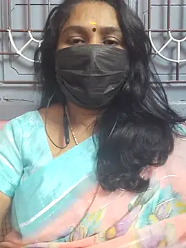 Snapshot of Tamil_Azhaghi25 chatting on 12/20/25, 07:43 Tamil Azhaghi25 online show from 12/20/25, 07:43