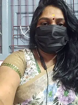 Snapshot of Tamil_Azhaghi25 chatting on 01/07/26, 05:59 Tamil Azhaghi25 online show from 01/07/26, 05:59