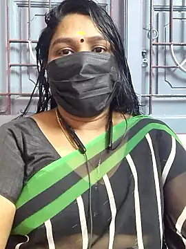Snapshot of Tamil_Azhaghi25 chatting on 01/08/26, 06:21 Tamil Azhaghi25 online show from 01/08/26, 06:21
