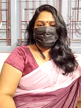Snapshot of Tamil_Azhaghi25 chatting on 01/09/26, 06:31 Tamil Azhaghi25 online show from 01/09/26, 06:31