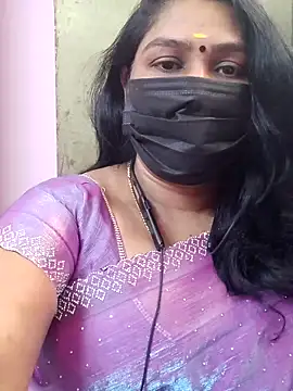 Snapshot of Tamil_Azhaghi25 chatting on 01/18/26, 06:39 Tamil Azhaghi25 online show from 01/18/26, 06:39