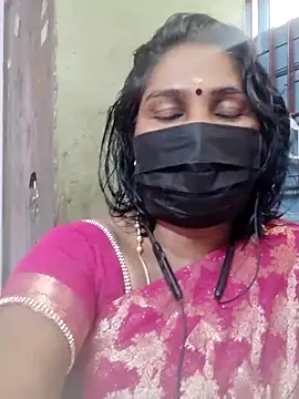 Snapshot of Tamil_Azhaghi25 chatting on 05/23/26, 10:41 Tamil Azhaghi25 online show from 05/23/26, 10:41