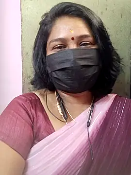 Snapshot of Tamil_Azhaghi25 chatting on 07/04/26, 04:40 Tamil Azhaghi25 online show from 07/04/26, 04:40