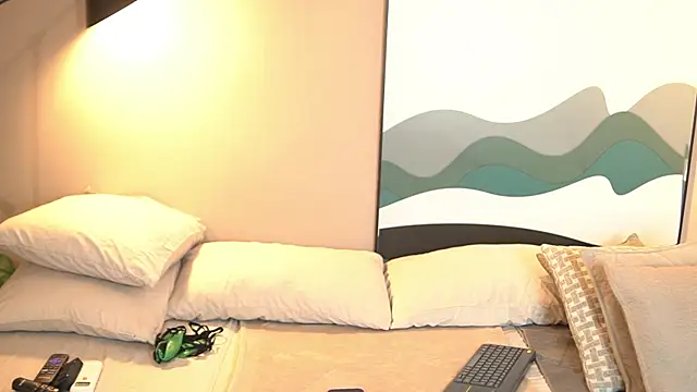 Tayler Kim online show from 09/11/25, 12:49