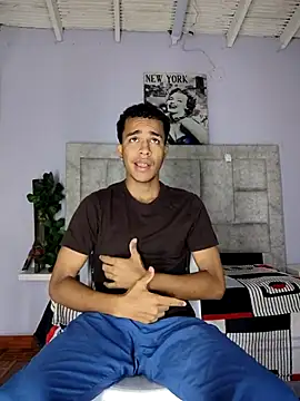 aston xvera online show from 09/23/25, 03:42