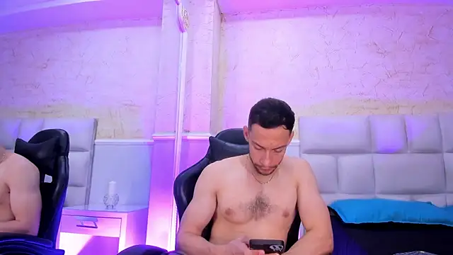 TyagoRoberts online show from 11/05/25, 01:11