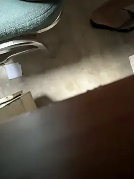 Snapshot of ApexO45 chatting on 10/26/25, 11:05 ApexO45 online show from 10/26/25, 11:05