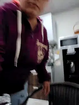 cherry canndy  online show from 10/02/25, 10:55