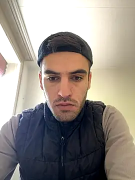 Snapshot of dino2603 chatting on 10/31/25, 10:27 dino2603 online show from 10/31/25, 10:27